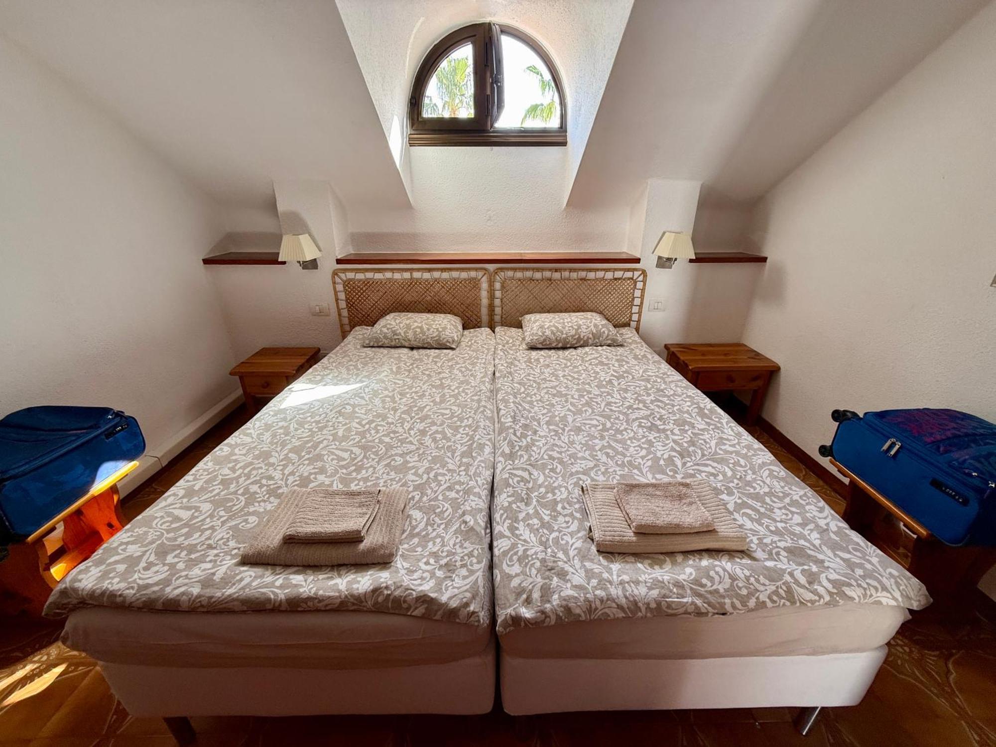 Sunny 2-Bedroom Apartment In Parque Santiago II Playa de las Americas  Ngoại thất bức ảnh